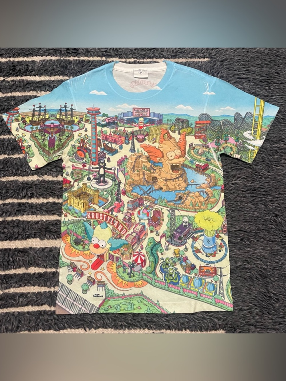 Universal Studios Krustyland The Simpsons Graphic Theme Park T-Shirt Size Small